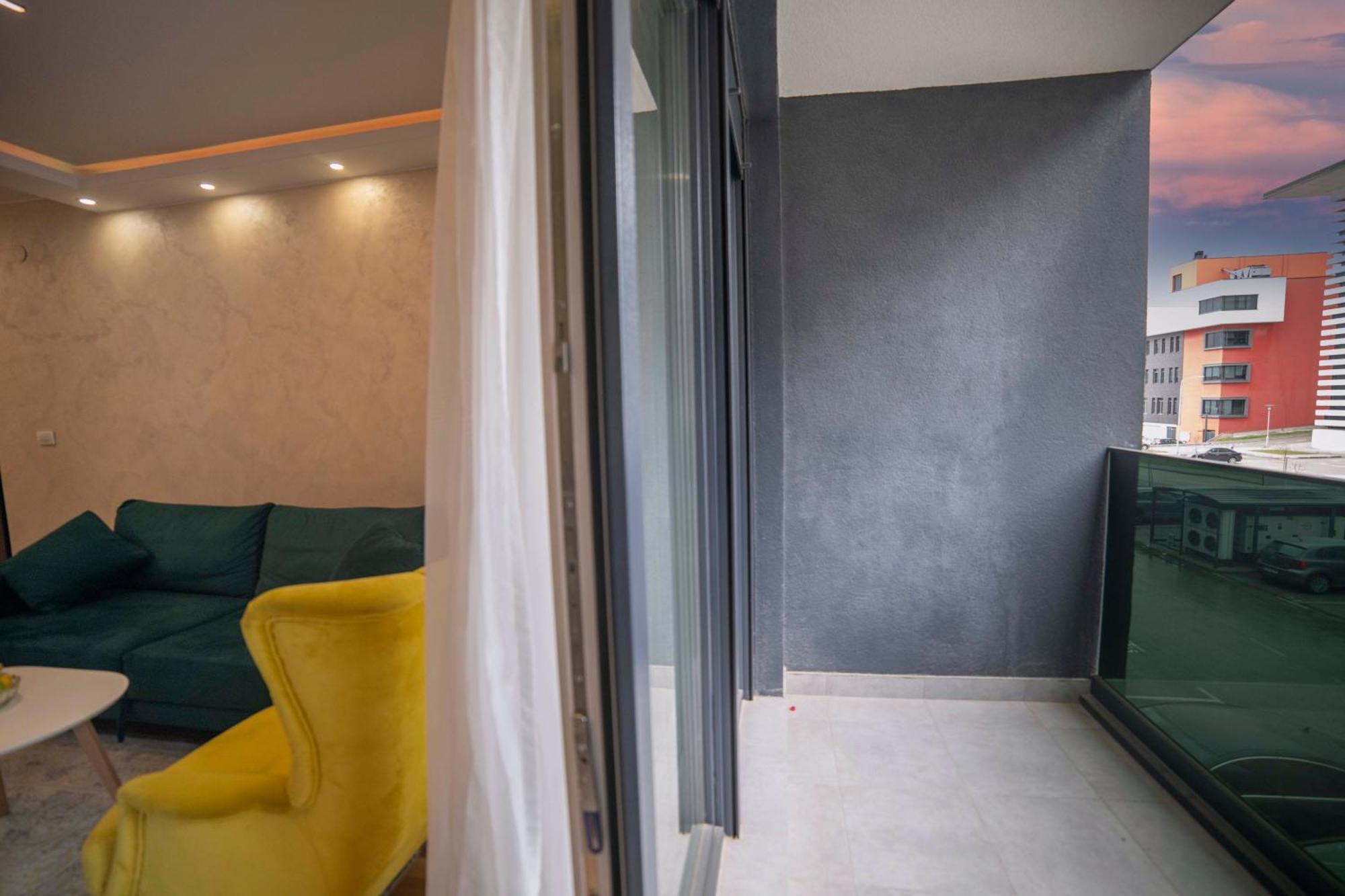 Apartment 5 Star Lukavica Экстерьер фото