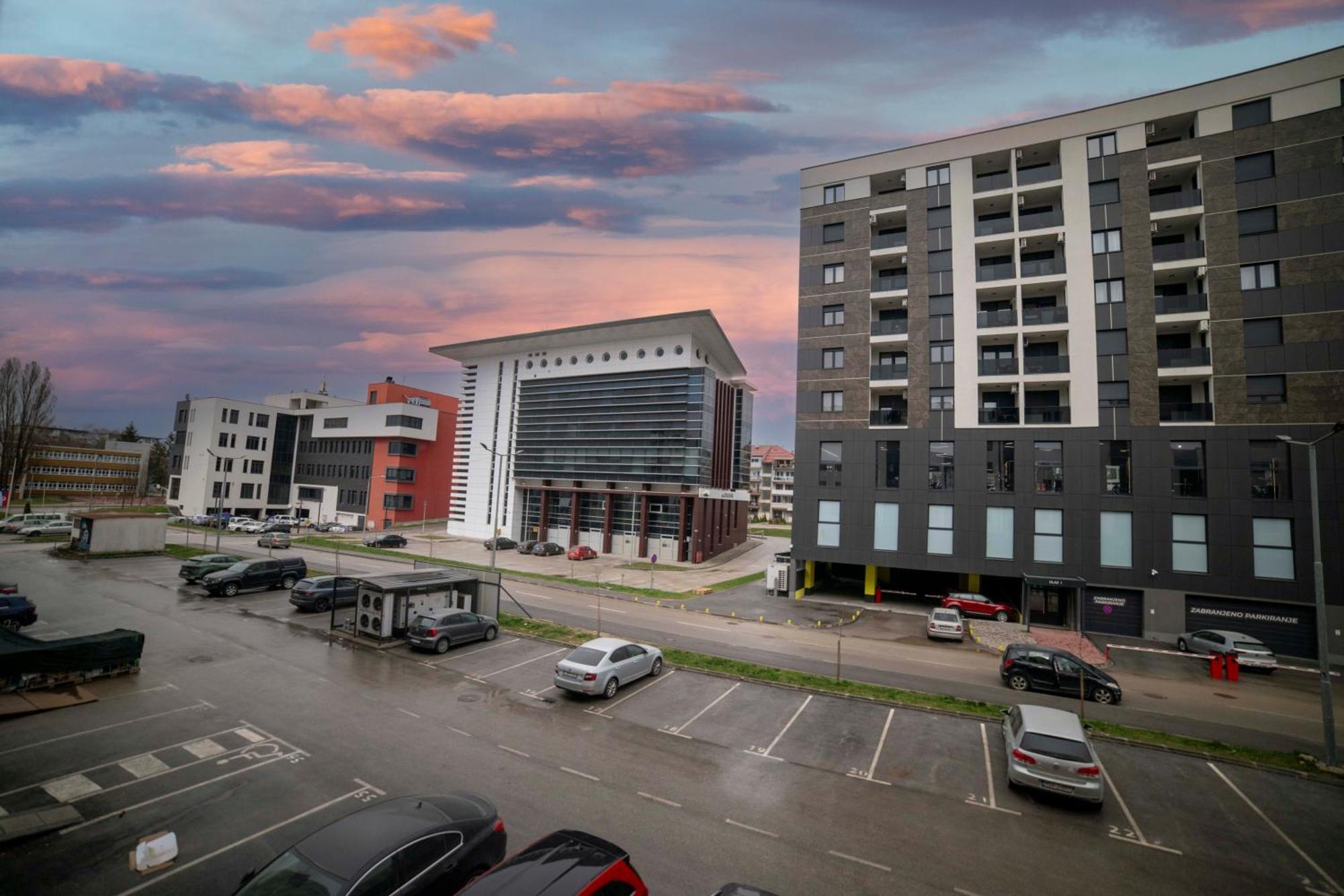 Apartment 5 Star Lukavica Экстерьер фото