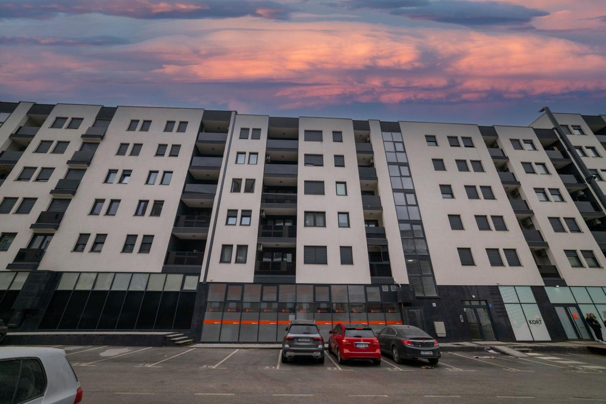 Apartment 5 Star Lukavica Экстерьер фото